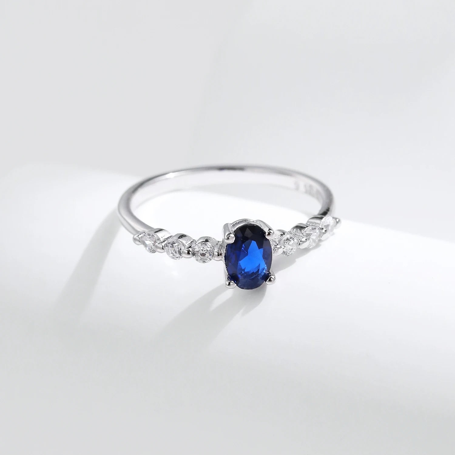 MODIAN 925 Sterling Silver Vintage Exquisite Basic Oval Blue Zirconia Finger Ring for Women Statement Ring Jewelry Gift Mirror Quenn