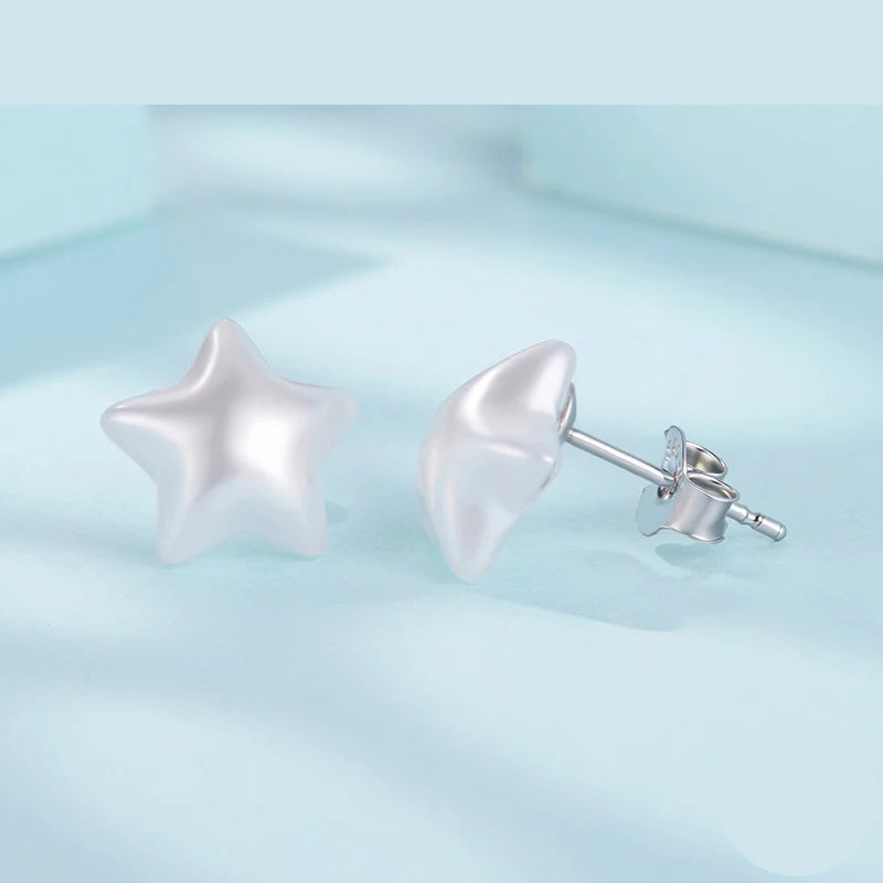 BAMOER 925 Sterling Silver Resin Star Earrings for Women, Smooth Luster Halo Stud Earring with Pearl Color Elegant Party Gift Mirror Quenn