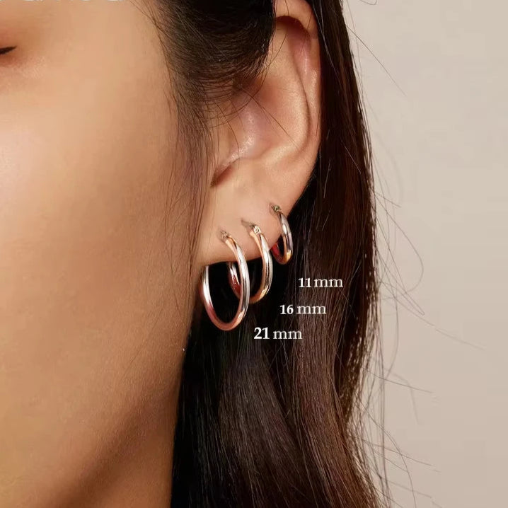 BAMOER 925 Sterling Silver Bold Classic Hypoallergenic Hoop Earrings, 14K White Gold Plated Standard Tube Earrings for Women Mirror Quenn