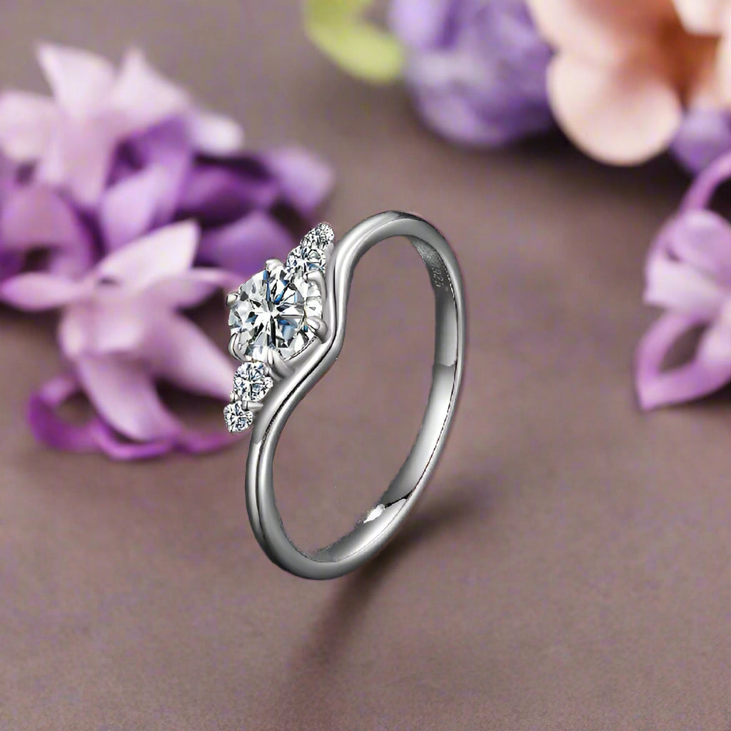 BAMOER 0.6CT Moissanite Ring 5-Stones Prongs Setting Band Ring D Color VVS1 Original for Women Wedding Jewelry with Certificate Mirror Quenn