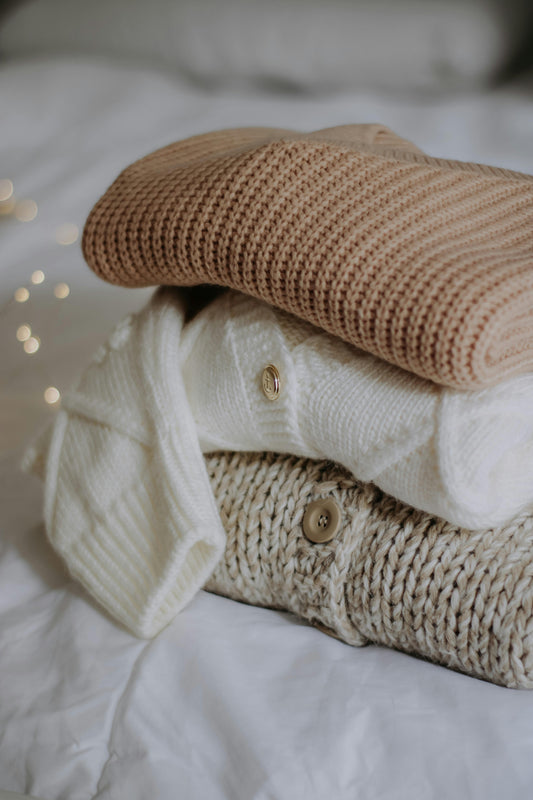 Winter Elegance: Unveil the Queen in You with Mirrorquenn’s Frosted Collection