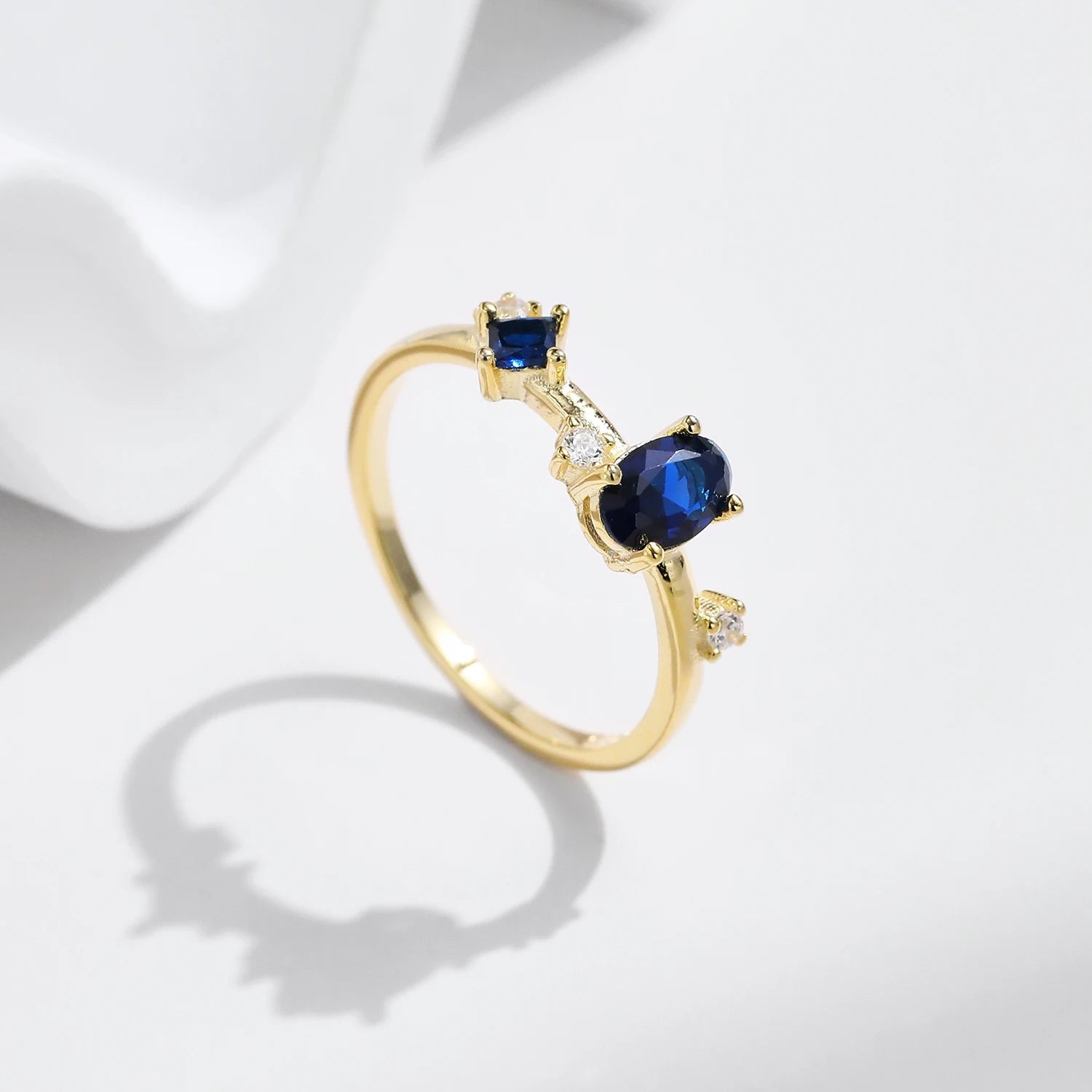 MODIAN 925 Sterling Silver Irregular Royal Blue CZ Finger Ring Vintage Gold Color Party Ring For Women Vacation Jewelry Gift Mirror Quenn