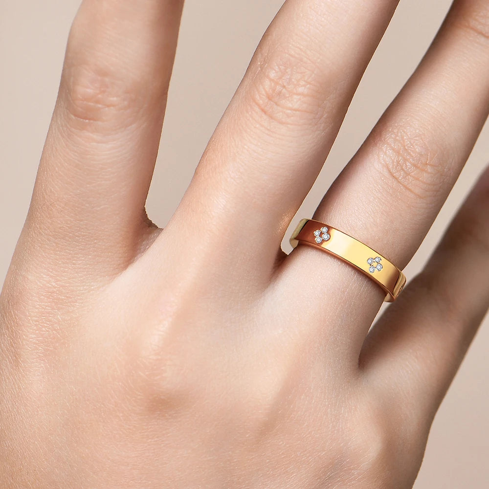 D Color Moissanite Flower Wedding Band Ring - Mirror Quenn - shop now worldwide shipping