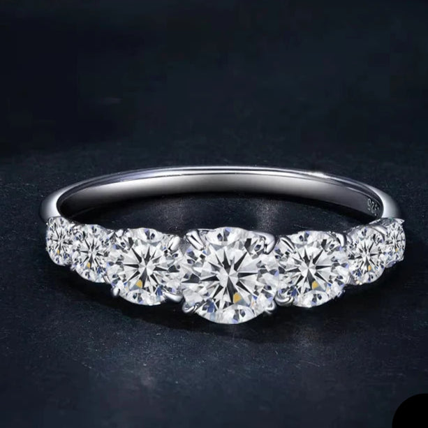 Bamoer D Color VVS1 EX Moissanite Ring Delicate Lab Diamond Ring 925 Sterling Silver for Women Engagement Wedding Jewelry Mirror Quenn