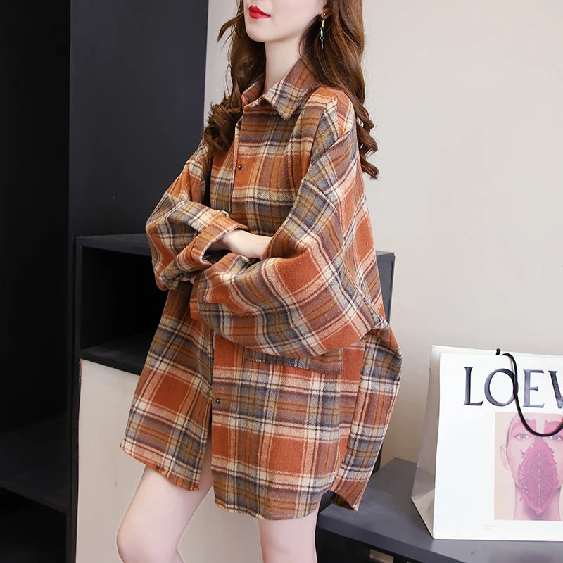 Women's Plaid Flannel Style Shirt