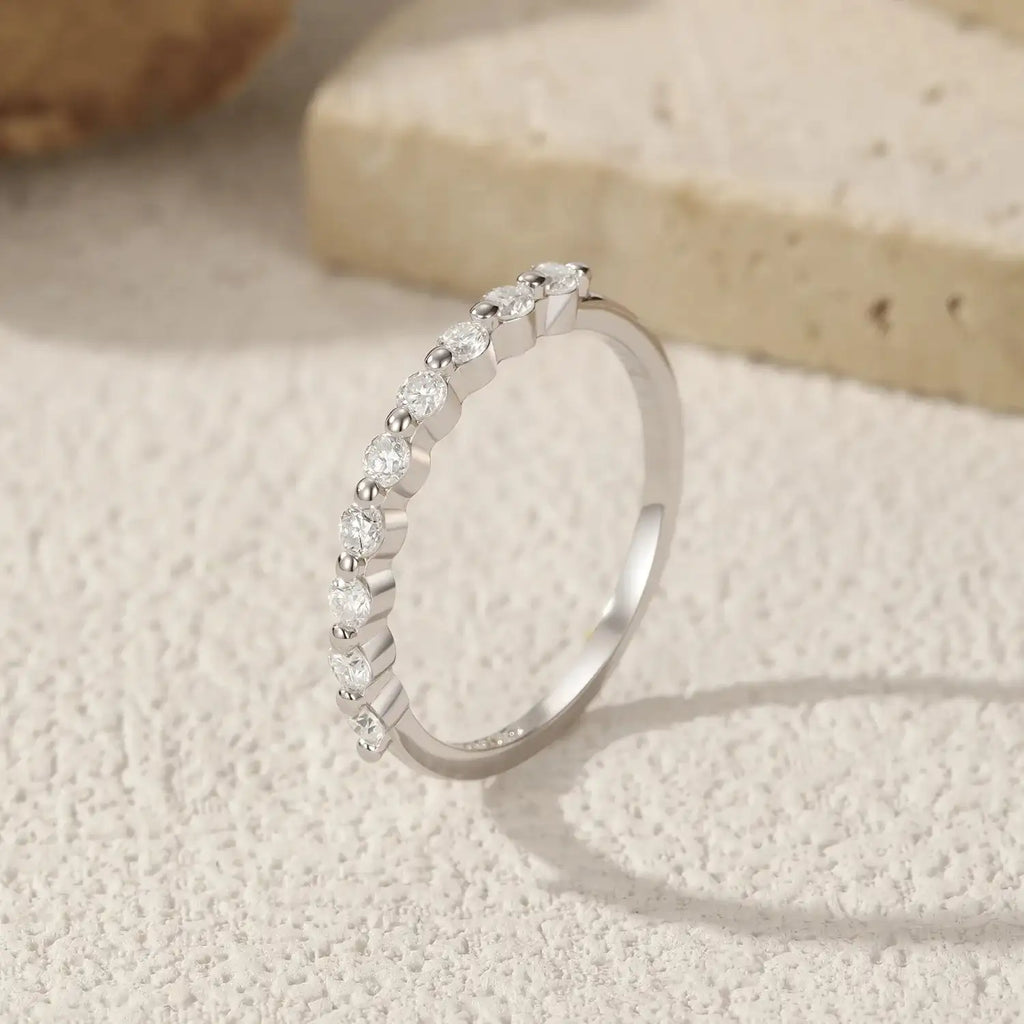 D Color Moissanite Round Silver Wedding Ring Mirror Quenn