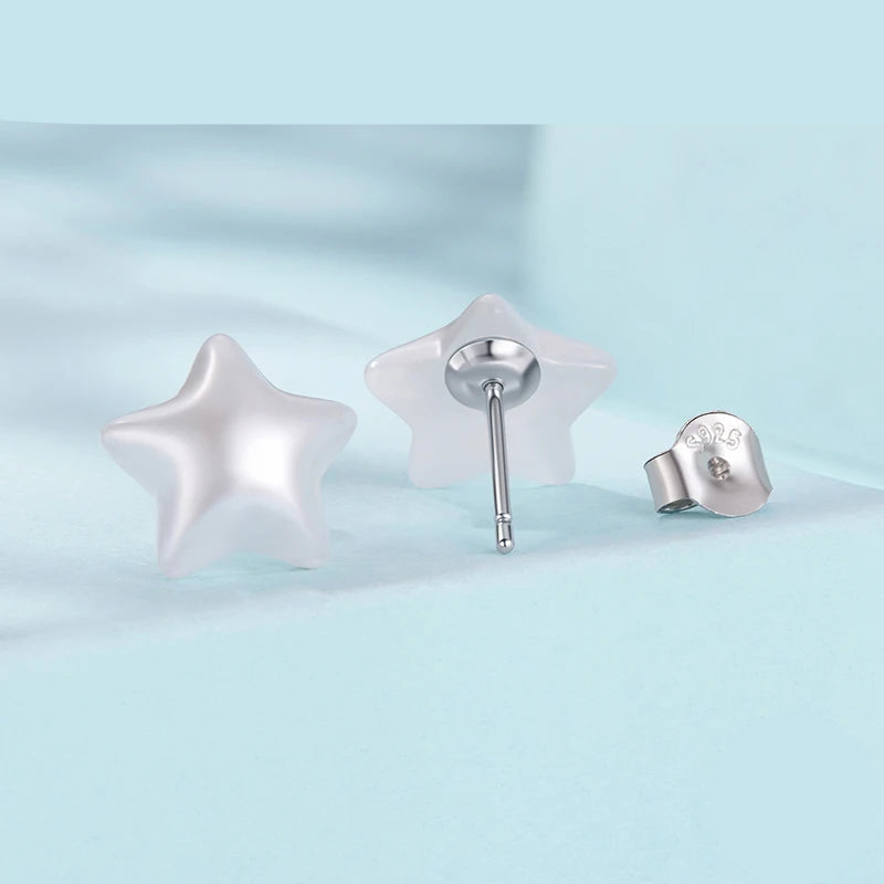 BAMOER 925 Sterling Silver Resin Star Earrings for Women, Smooth Luster Halo Stud Earring with Pearl Color Elegant Party Gift Mirror Quenn