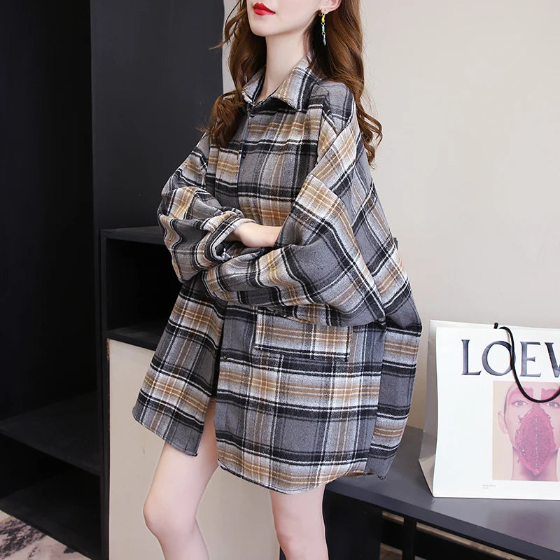 Women's Plaid Flannel Style Shirt
