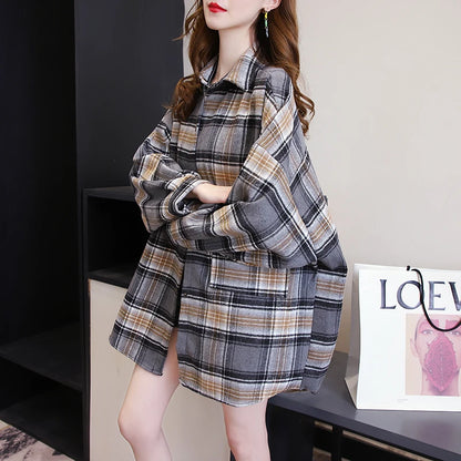 Women's Plaid Flannel Style Shirt