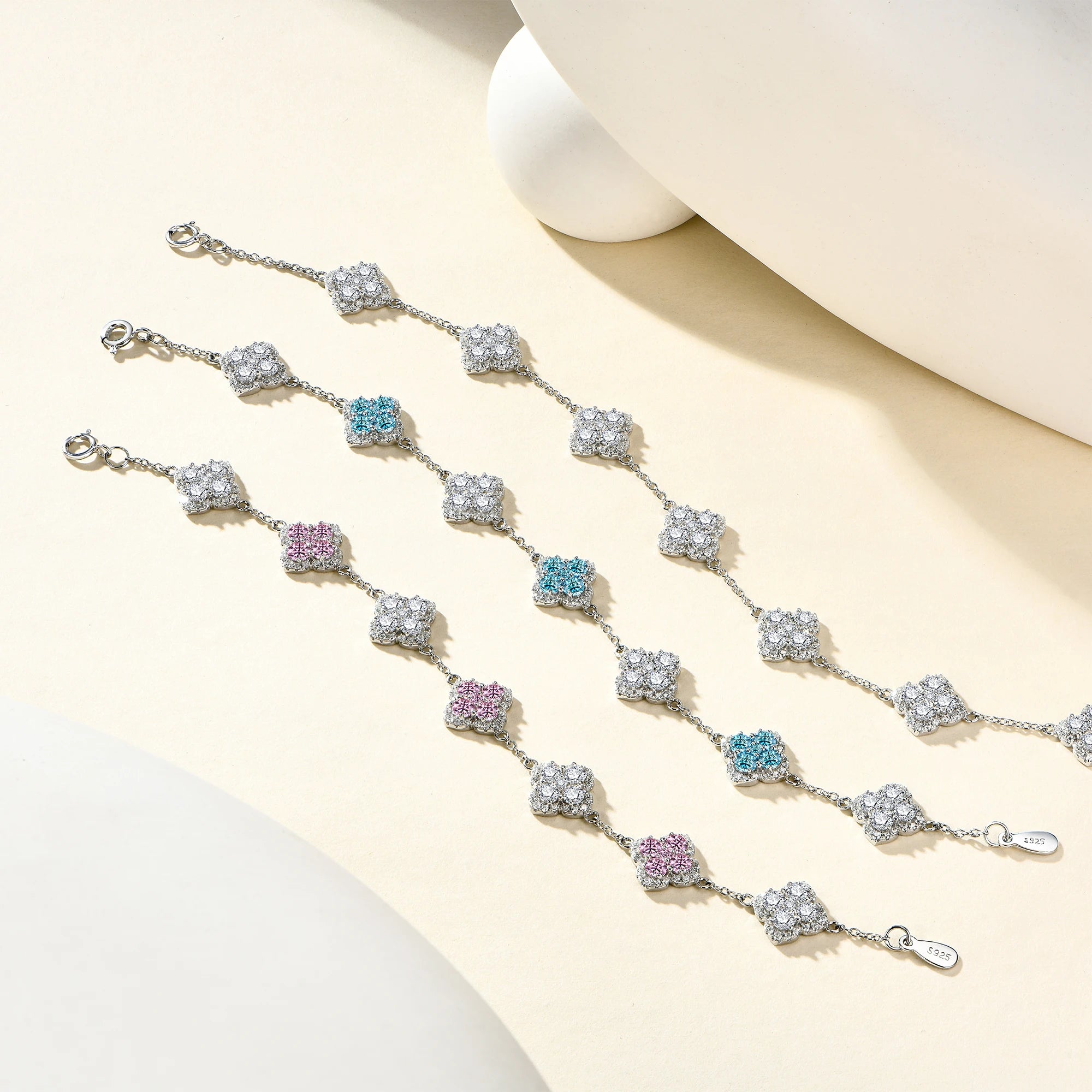 Moissanite Star Bracelet in Sterling Silver - Mirror Quenn - shop now worldwide shipping