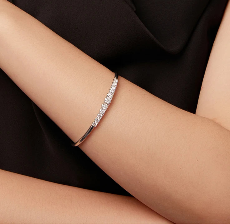 BAMOER 3.6CTTW Moissanite Bar Bracelet Adjustable Wrist Cuff Open Bangle 925 Sterling Silver for Women Wedding Gift Round Cut Mirror Quenn