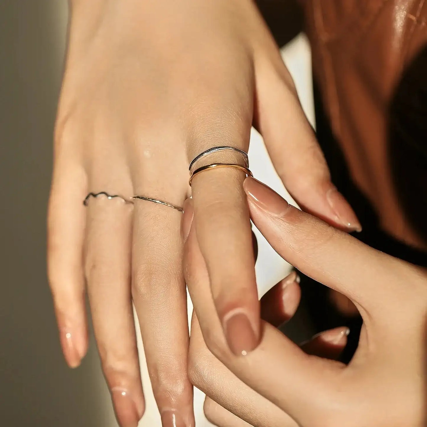 MODIAN 925 Sterling Silver Simple Fashion Stackable Ring Classic Wave Geometric Exquisite Finger Rings For Women Party Jewelry Mirror Quenn