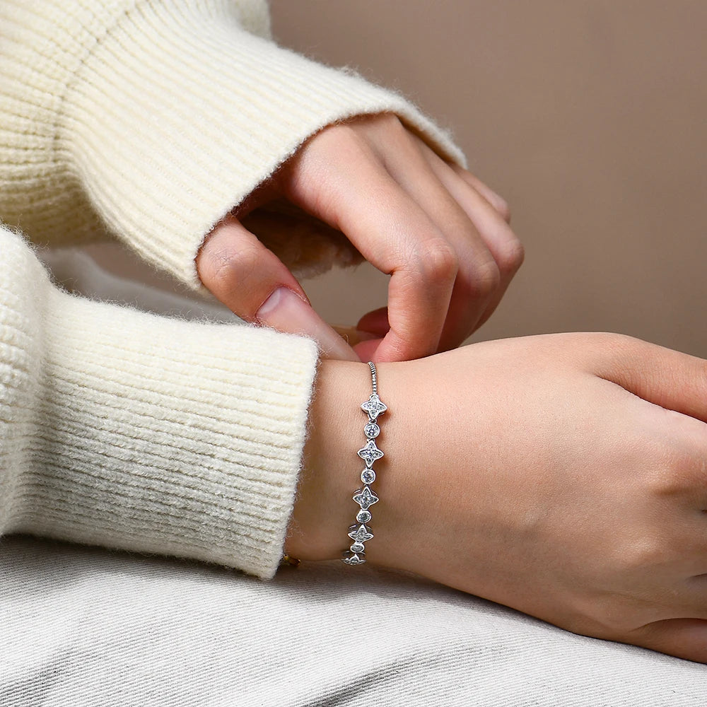  MirrorQuenn  Celestial Four-Pointed Star Moissanite Bracelet | Adjustable S925 Silver S925 Sterling Silver / White Gold / 24cm-S925 Sterling Silver / Yellow Gold / 24cm 
