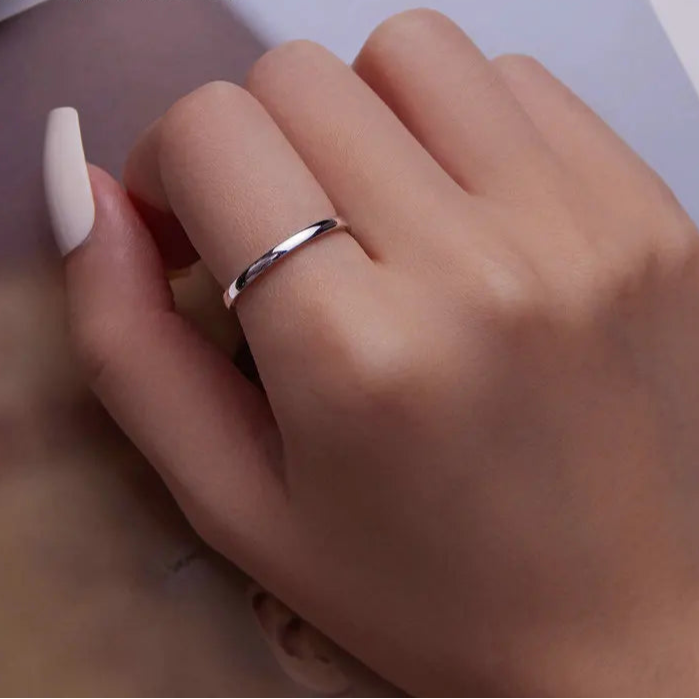   MirrorQuenn  Classic Round Sterling Silver Wedding Band 2.5mm band / 6-2.5mm band / 7-2.5mm band / 8-1.8mm band / 6-1.8mm band / 7 