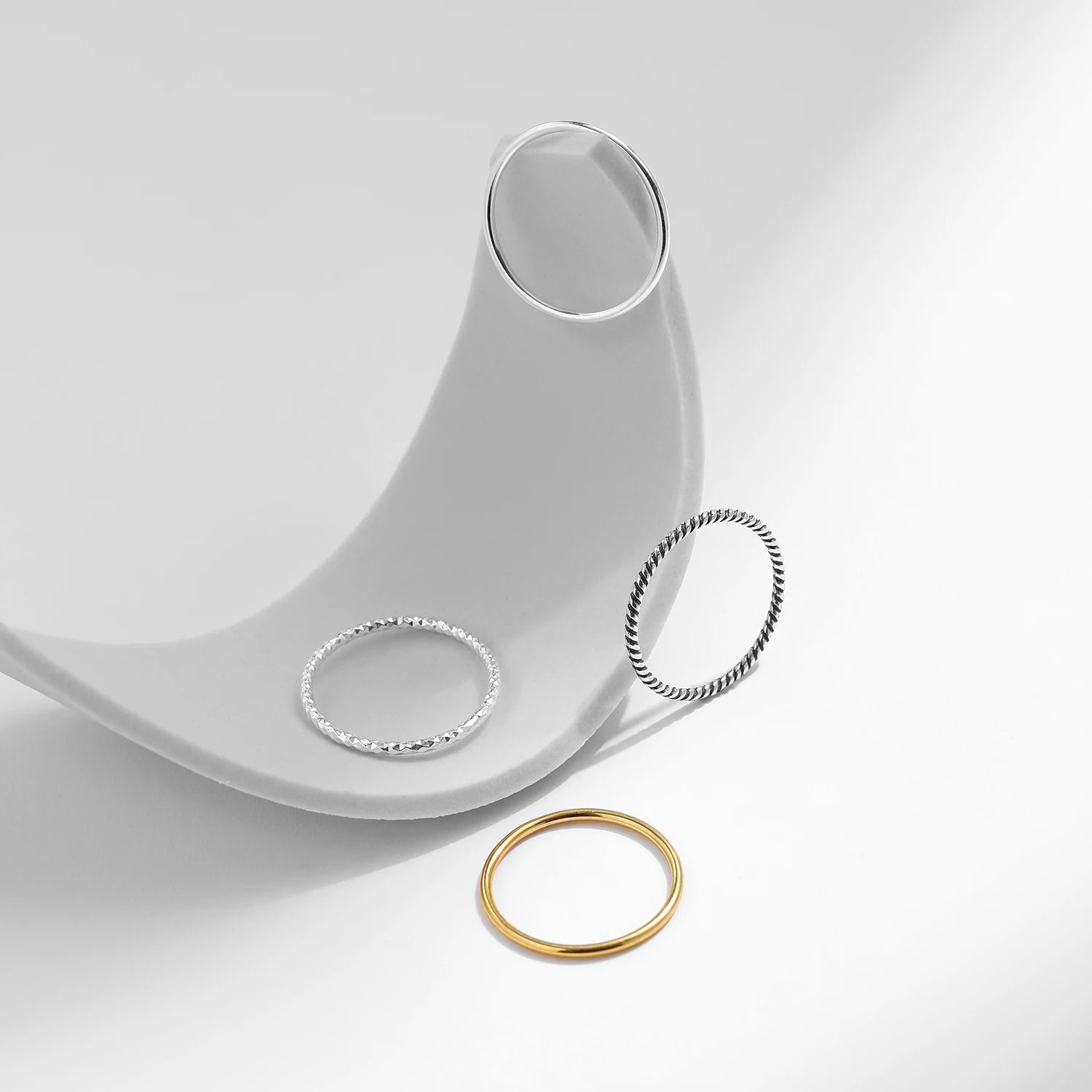   MirrorQuenn  Classic Wave Geometric Stackable Ring JT1200S / 3.5-JT1200S / 4.5-JT1200S / 5.5-JT1200S / 6-JT1200S / 7 